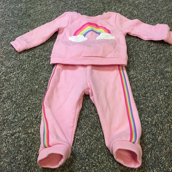 The Children’s Place size 18-24m sweatsuit